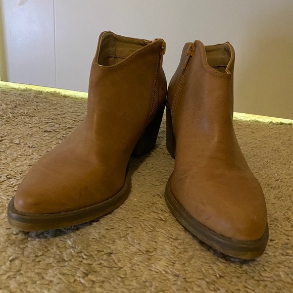 Forever 21 boots/booties. Ankle boots - Picture 8 of 13